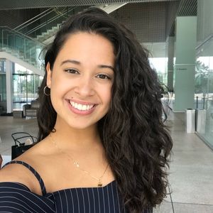 Meet your Posher, Raquel